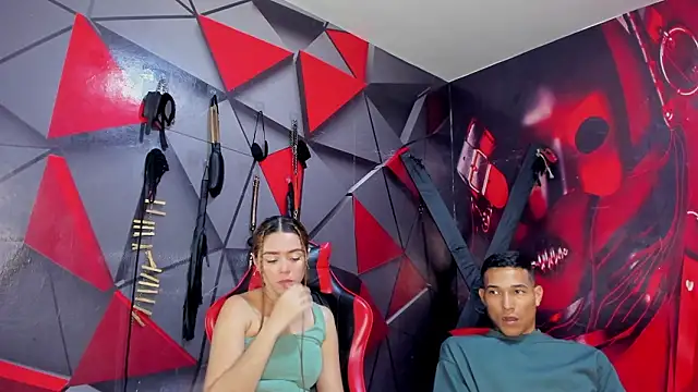 Hana_and_Zeta élő XXX-chatje