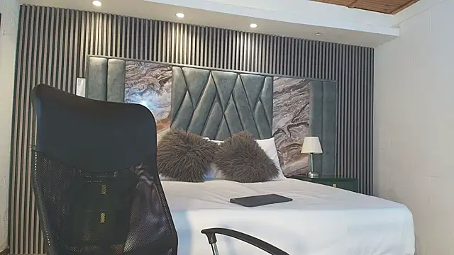 Czat XXX na żywo – Michael_blue