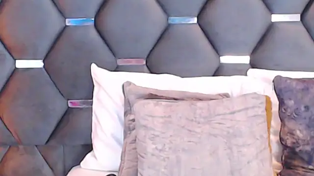 MelodyCarssonのライブXXXチャット