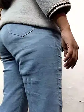 Laxmi_89 Chat XXX live