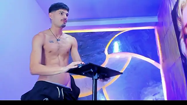 Iam_Steven 现场XXX聊天