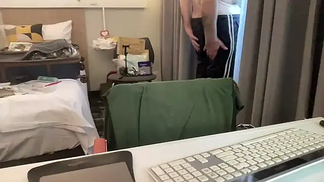 coach-karl Live XXX Chat