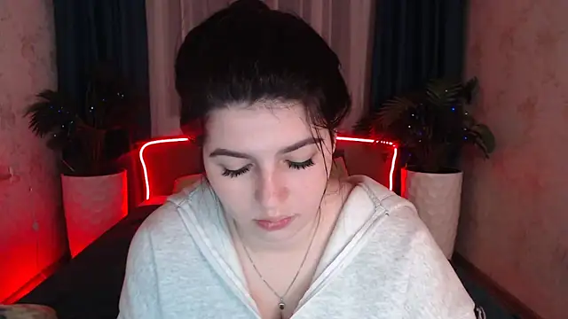 Pertunjukan Kamera Web KisaModel