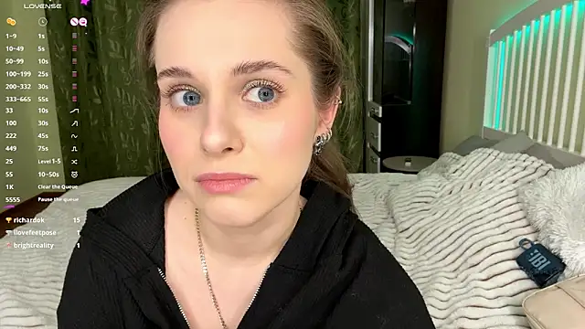 Pokazy przed kamerką – MiaBlanko