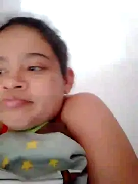 aAily-m Adlı Modelin Canlı XXX Sohbeti