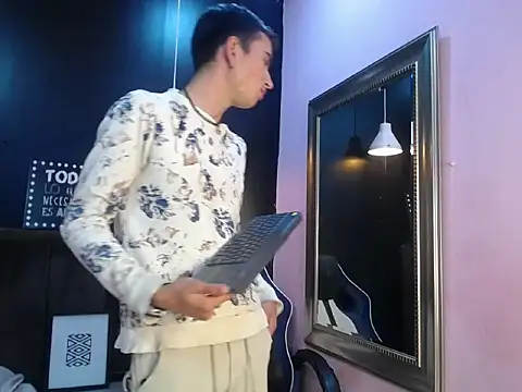 Czat XXX na żywo – Iam_Smith_