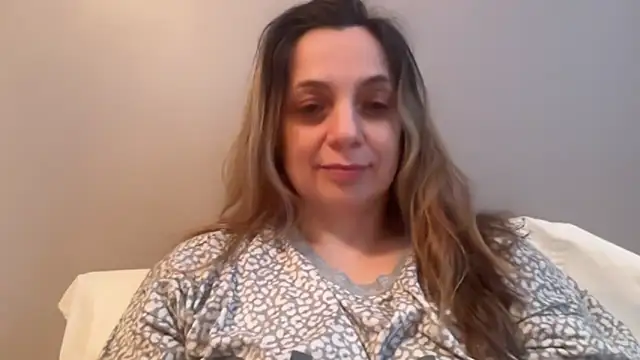 Czat XXX na żywo – ShyFlameLive