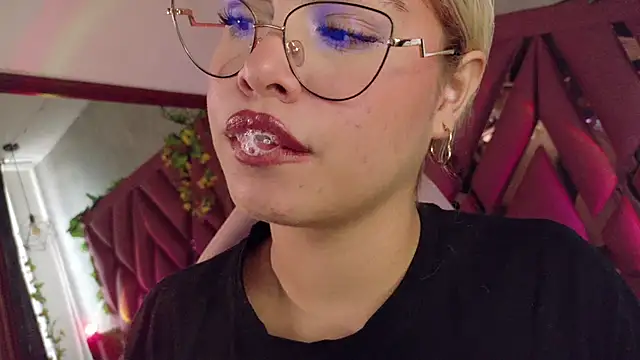 Haelycute Live XXX-chat