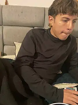 NaytonFreeman Chat XXX in diretta