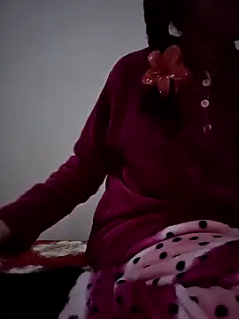 XXX chat uživo modela altinya