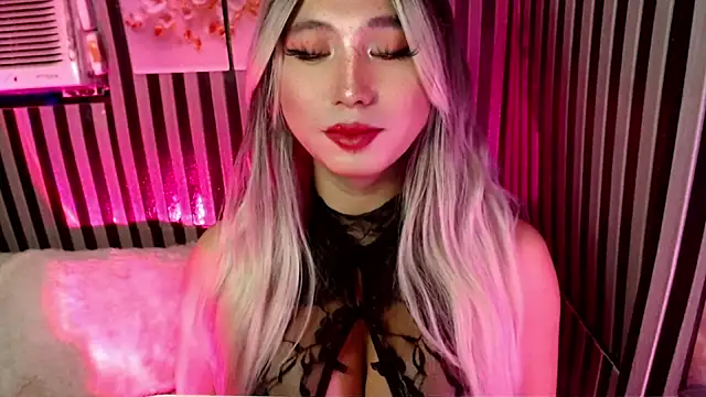 HoresCOCKLUCY Chat XXX in diretta