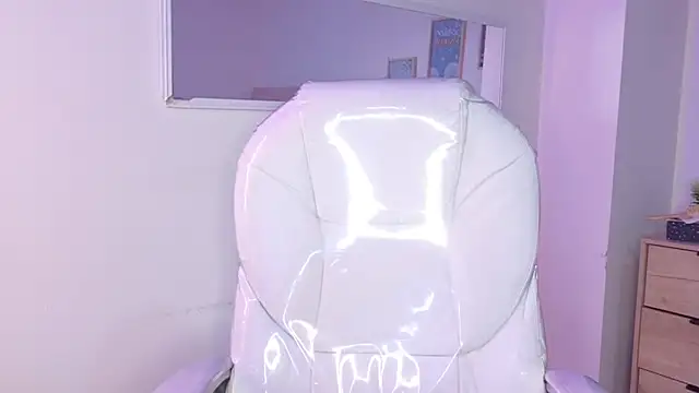 bluee_hazell Adlı Modelin Canlı XXX Sohbeti