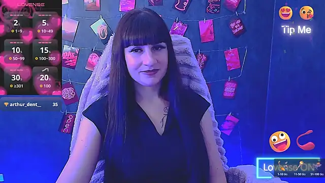 Czat XXX na żywo – Violla_My