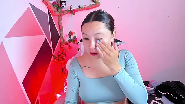 little_emma0: απευθείας συνομιλία ΧΧΧ