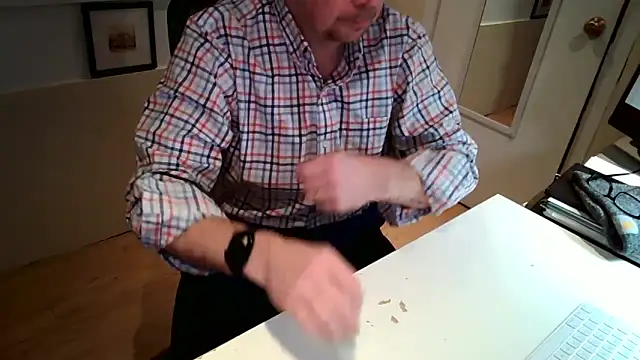 Scotsmanx live XXX chat