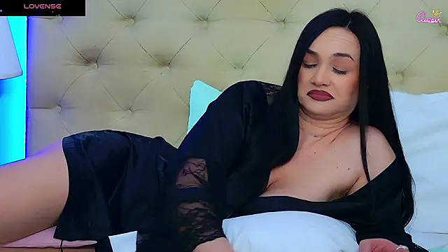 Chat +18 de DaliyaArabian ao vivo