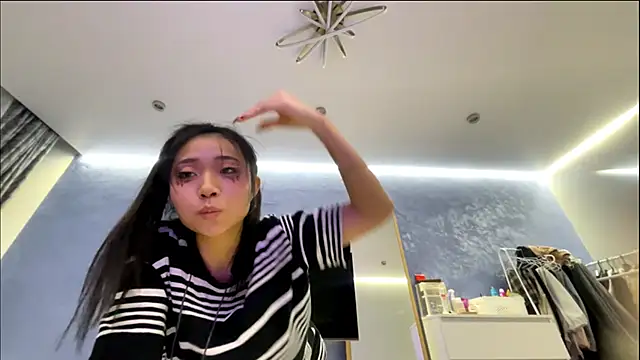 Chat XXX en directo de SweetMiaXO