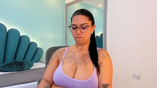 دردشة sharlott18 الجنسية المباشرة