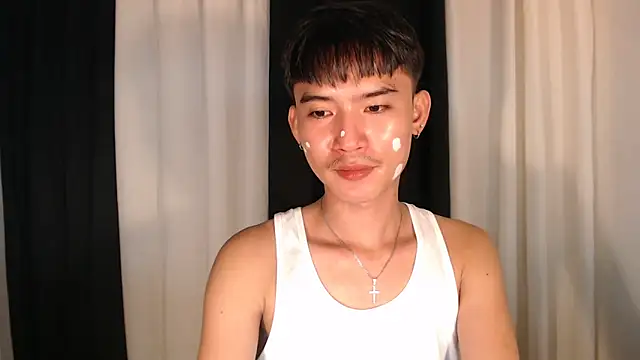 Chatroom XXX en direct de asian_dai