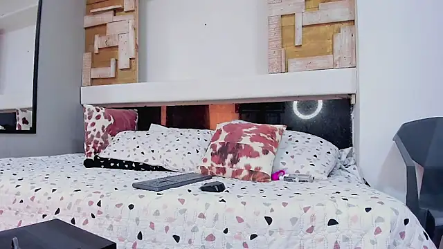 AnaTaylorr Live XXX-Chat