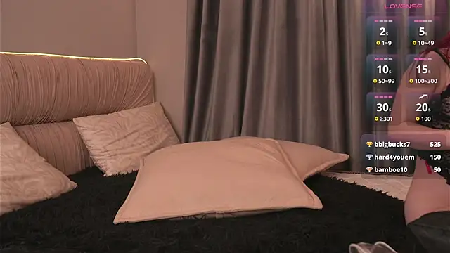 EmilySoftBaby's Live XXX Chat