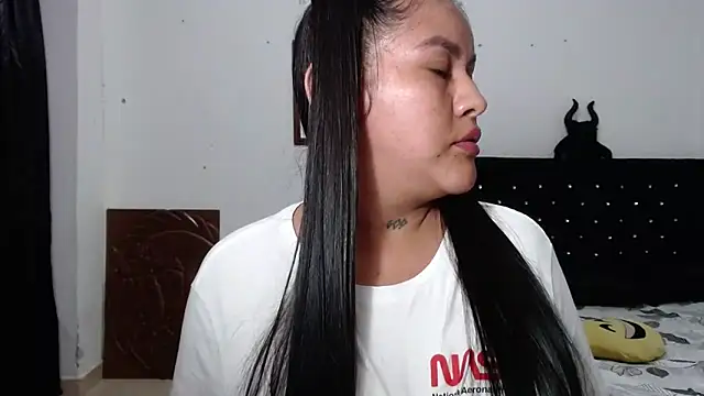 Онлайн чат XXX lovemee_30