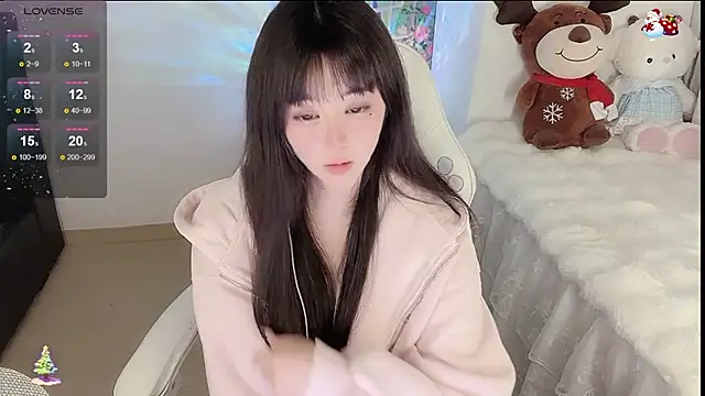 yuii-7's Live XXX Chat