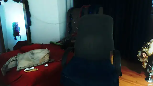 MatureExtasy élő XXX-chatje