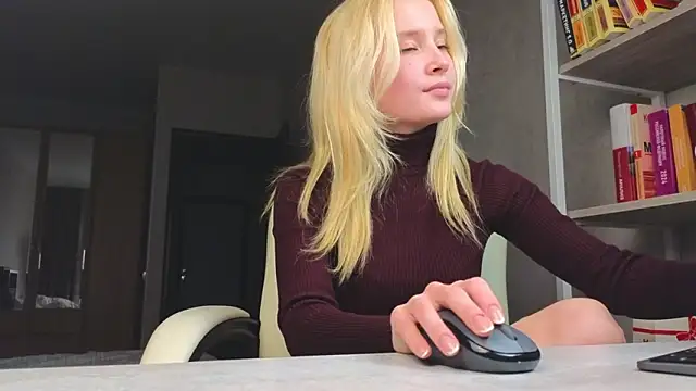 Marietta_Castro: онлайн-секс-чат