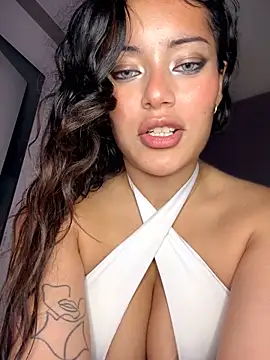 Risky_Workouts élő XXX-chatje