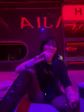 petoys élő XXX-chatje