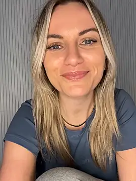 Chatroom XXX en direct de Milla__one