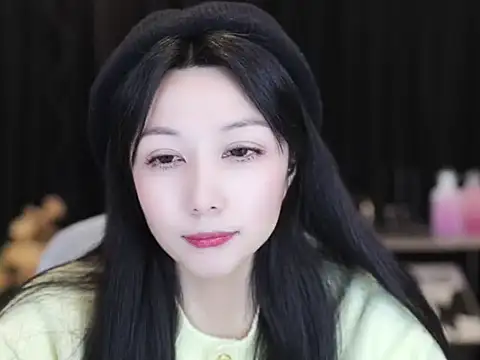 Chatroom XXX en direct de Nuyoah-77