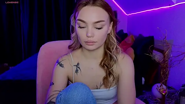 KitsyMoore Live XXX Chat