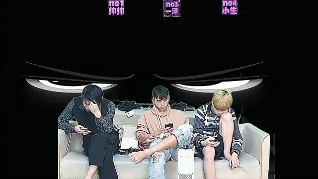 yujiannanpu élő XXX-chatje