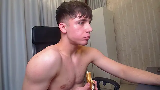 KellenWest Adlı Modelin Canlı XXX Sohbeti