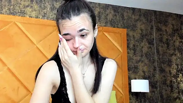 TinyBlair live XXX chat