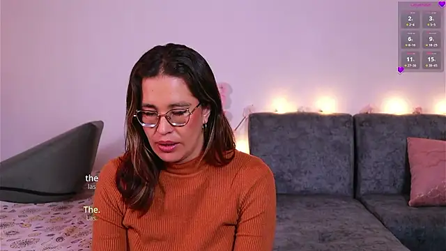 kathieandpovcock1 Live XXX-Chat