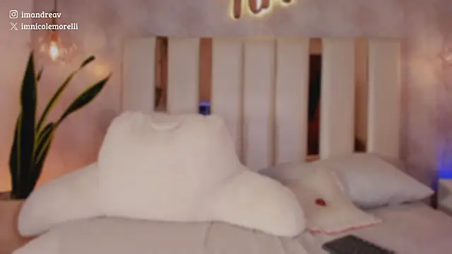 Pokazy przed kamerką – Nicolemorelli2