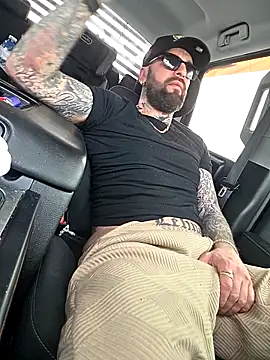 Živý XXX chat Beardedtattood