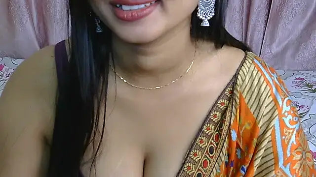 _miss_queen: διαδικτυακό σόου στην κάμερα