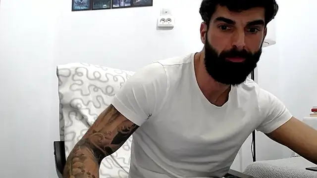 Chatroom XXX en direct de Verycutex