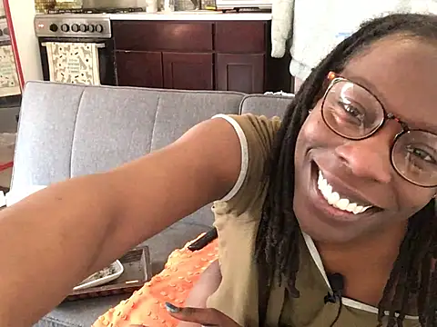 littyleesh1's Webcam Show