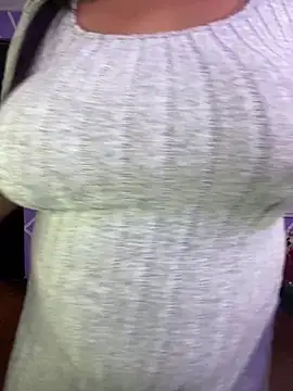 Chat XXX en directo de MiiaaJoness