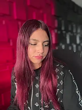 Emily-teen live XXX chat