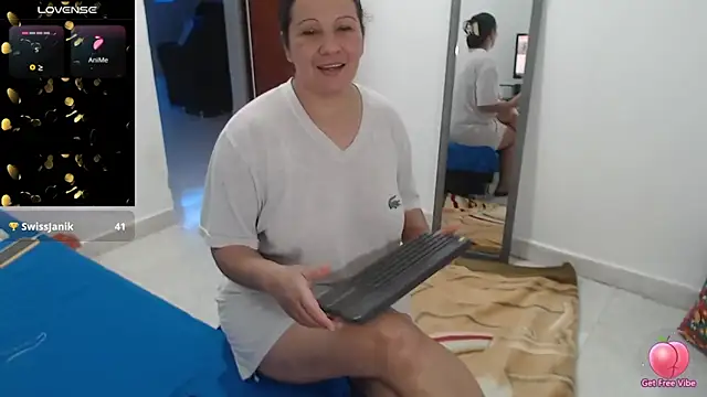 Laura_fox1's Live XXX Chat