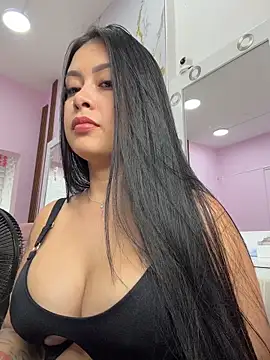 CrisMarulanda's Webcam Show