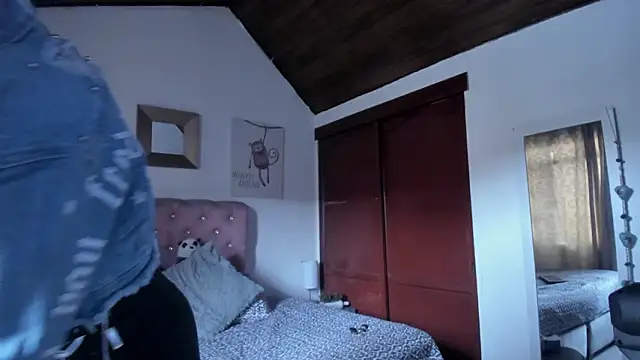 CelessteRedds: вебкам-шоу