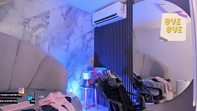 Katemoss70 Adlı Modelin Canlı XXX Sohbeti