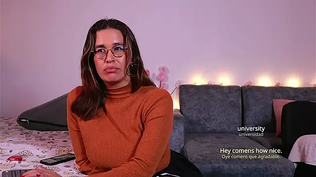 kathieandpovcock1 Adlı Modelin Canlı XXX Sohbeti